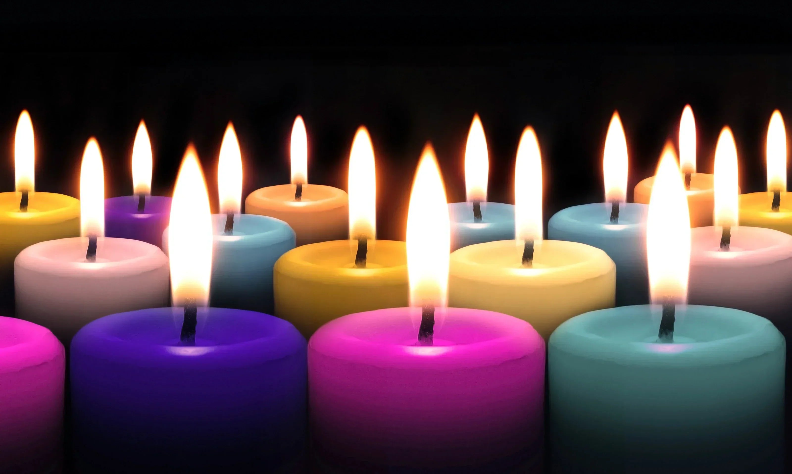 How to Choose Candle Colors for Creativity & Focus
