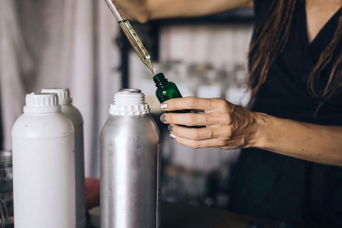 Essential Oil Dilution Chart & Calculator: Safe Ratios Guide