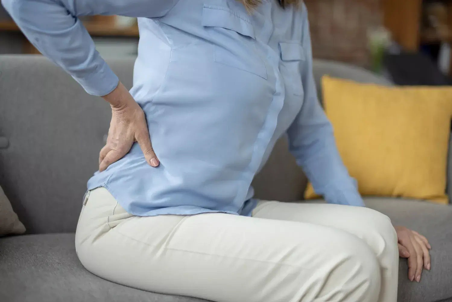 Essential Oils for Sciatica Pain: Natural Soothing Relief Guide