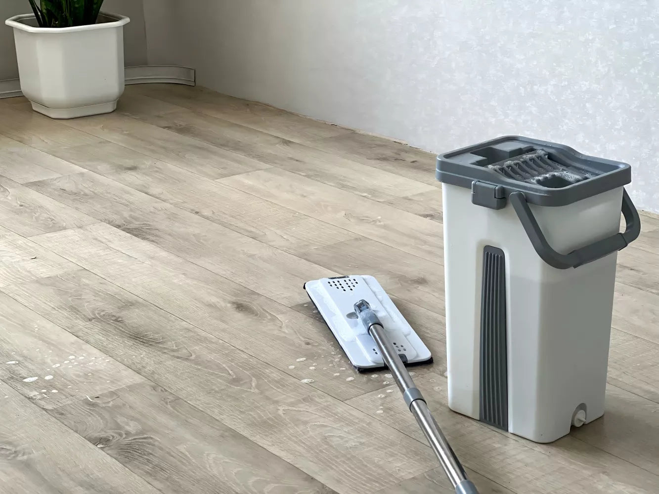 Homemade Floor Cleaner Solution: Natural Recipes with Essential Oils